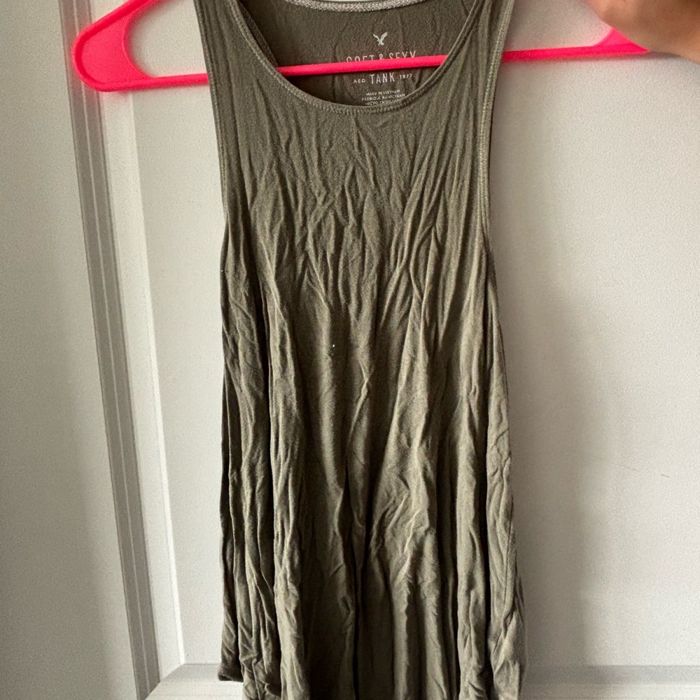 American Eagle Outfitters Green Sleeveless Relaxed Tank Top